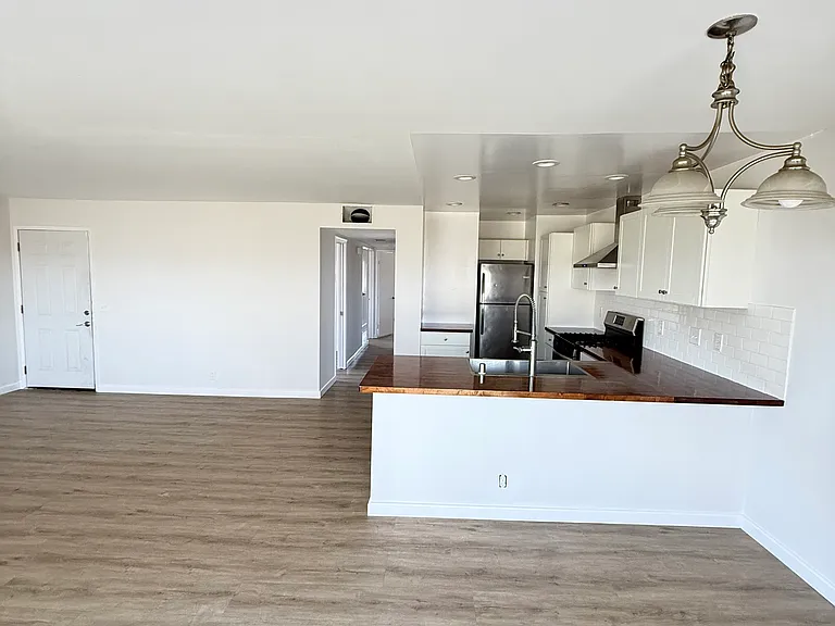 33412 Cheltam Way #D — Photo 8