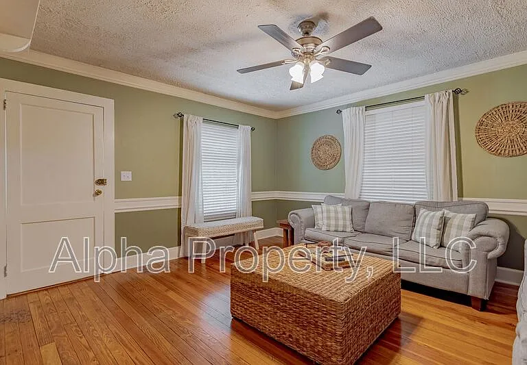 3 Frost St — Photo 3
