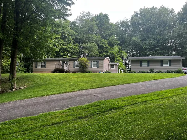 21427 Phelps Rd, Meadville, PA 16335