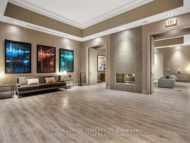 111 Champagne Ave S #607 — Photo 18