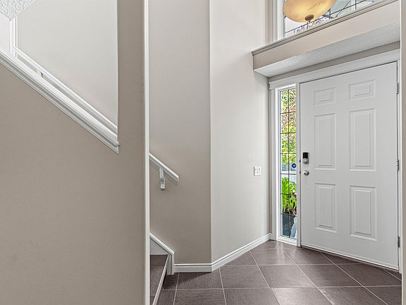 3rd image of 172 Galland Cres NW