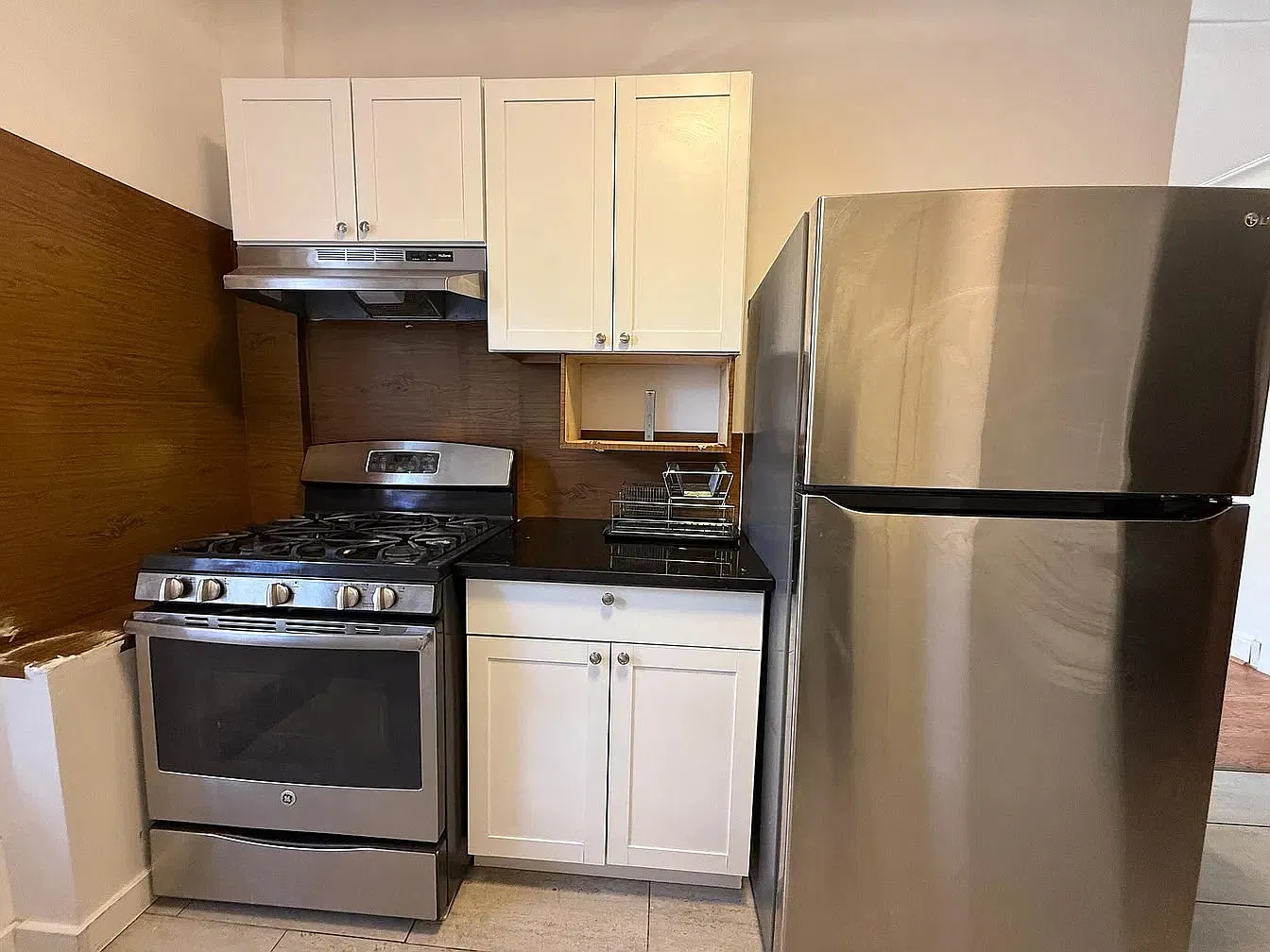 6827 Myrtle Ave — Photo 1