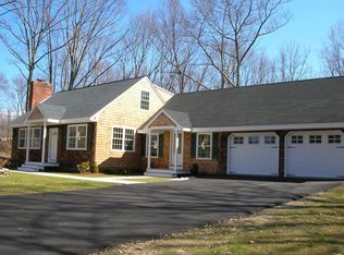 712 Iron Mine Hill Rd, North Smithfield, RI 02896