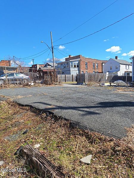 5th image of 65 13th Street