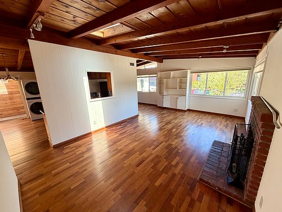 3rd image of 6833 Draper Ave