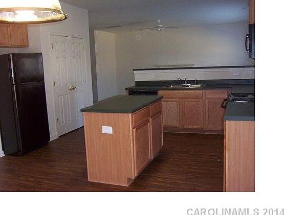 5th image of 4438 Oakburn Dr