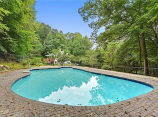 214 Greenwich Rd, Bedford, NY 10506