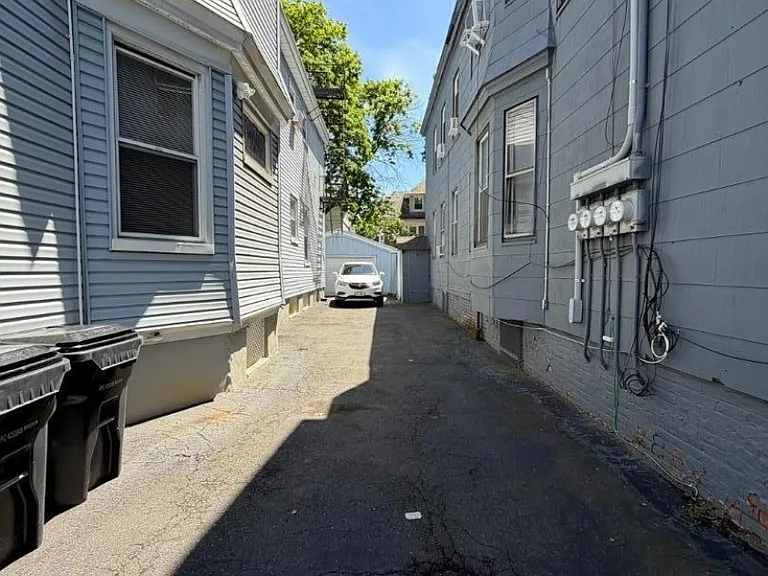 50 Treacy Ave — Photo 11