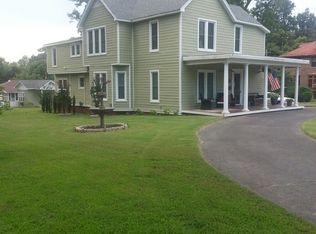 310 S Walnut St, Dexter, MO 63841