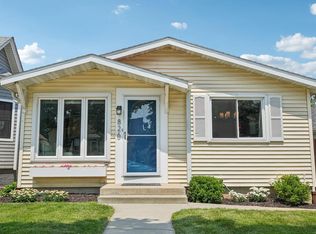 826 E Lincoln Ave, Milwaukee, WI 53207