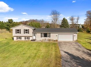 1154 Martin Dr, Frankfort, MI 49635