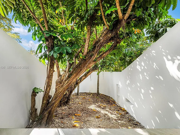 7540 Los Pinos Blvd — Photo 52