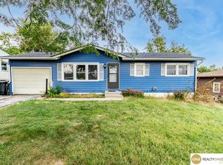 6622 Hartman Ave, Omaha, NE 68104
