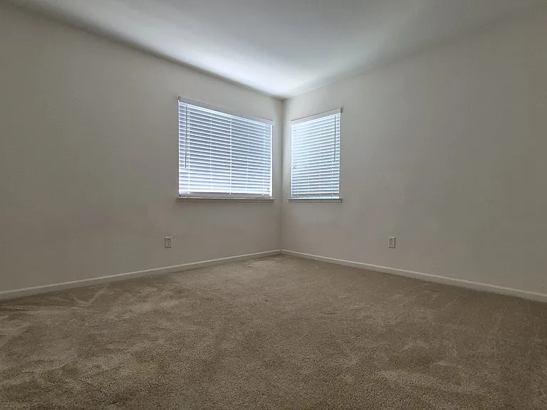 4988 Bay View Cir — Photo 14