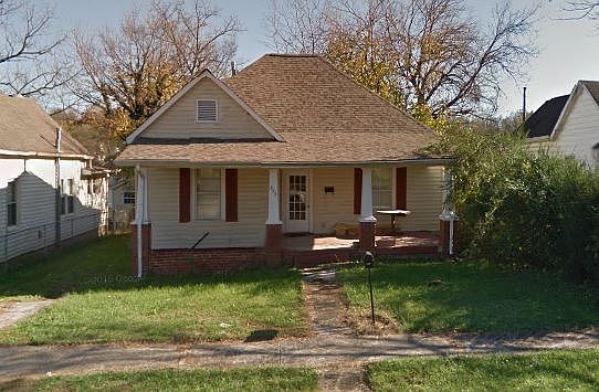 1st image of 308 E Caldwell Ave