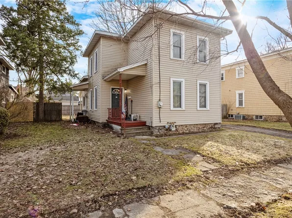 119 W Heman St, East Syracuse, NY 13057