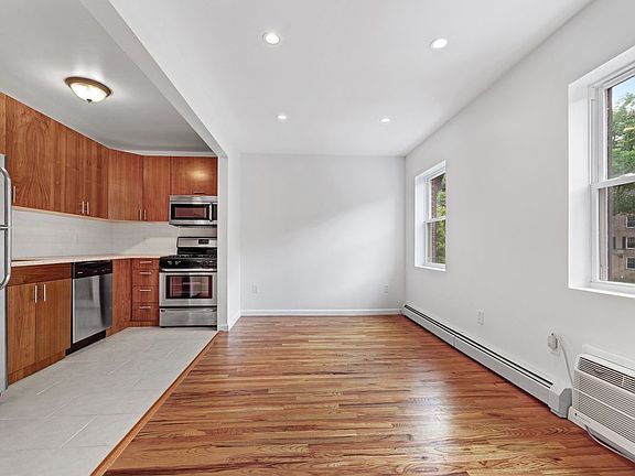 2nd image of 5631 30th Ave #2
