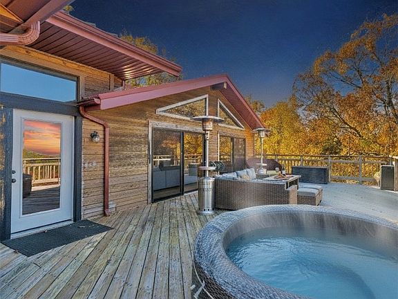 4th image of 17450 Railroad Cut Rd