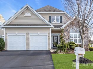 147 Cobblestone Blvd, Monroe Township, NJ 08831