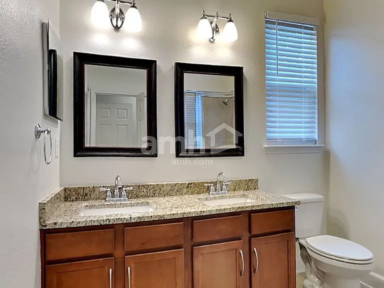 321 Gianna Way — Photo 17