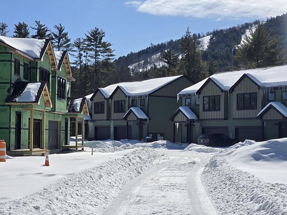 2nd image of Unit 4 Mountain Road #4