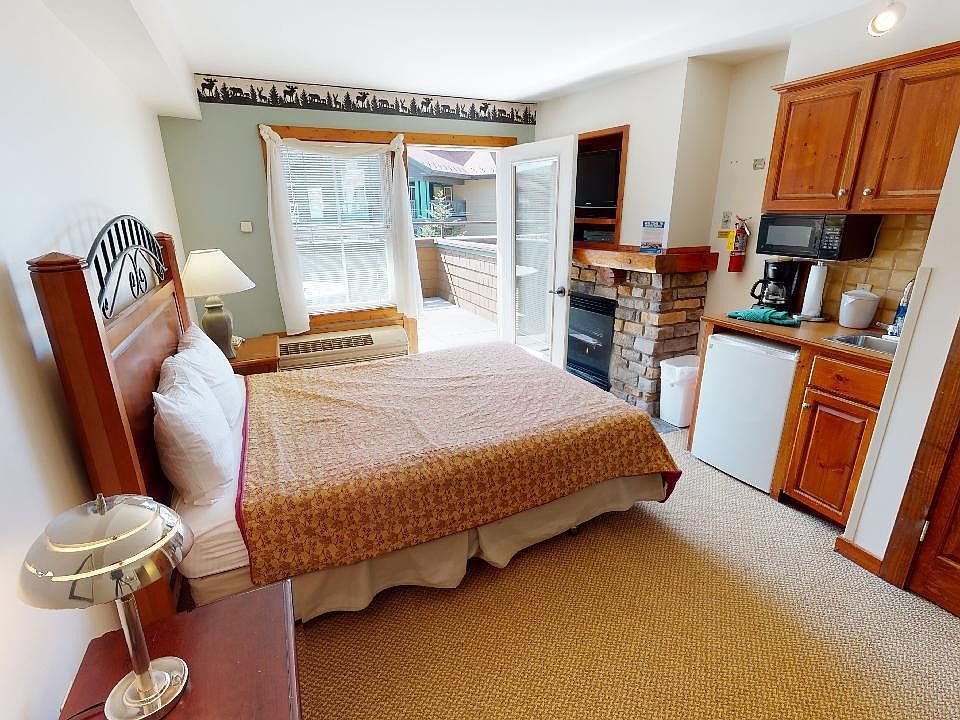1st image of 30 Highland House Trl #220