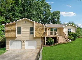 3753 Eli Dr, Snellville, GA 30039
