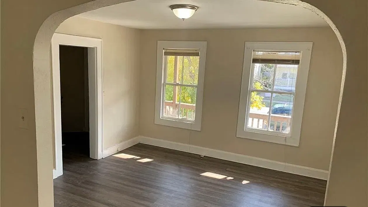 4 bed, 1.5 bath, 1552 sqft, $2,700 — Photo 3