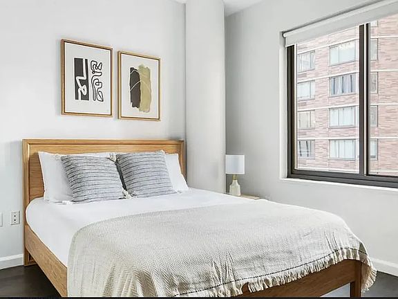 5th image of 830 8th Ave #9B