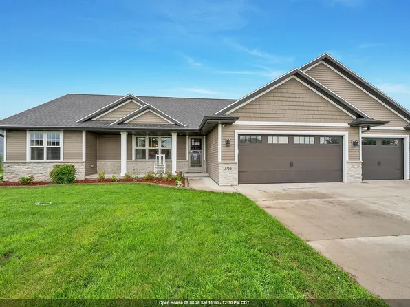 1756 Red Oak St, Green Bay, WI 54313