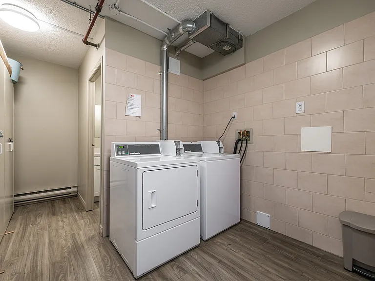 150 Keith Rd E — Photo 13