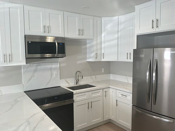 2nd image of 21826 Pioneer Blvd #21832