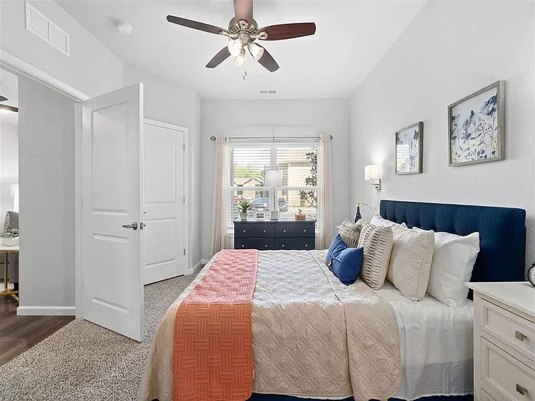 Highview Pointe — Photo 18