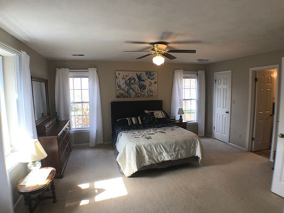 2nd image of 820 Erik Paul Dr