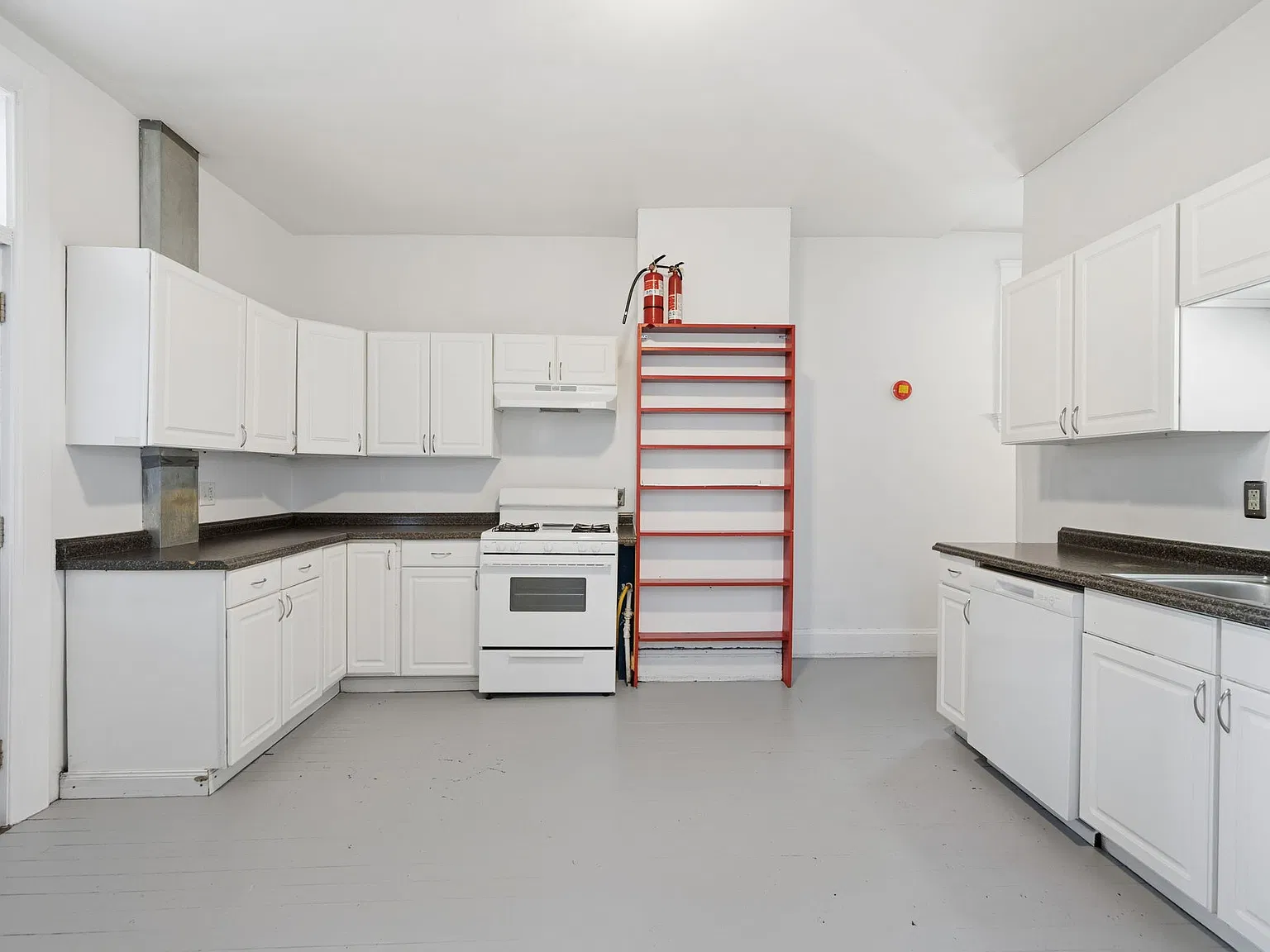 4 bed, 1750 sqft, $2,500 — Photo 4