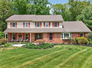 1625 Rosalie Dr, Hellertown, PA 18055