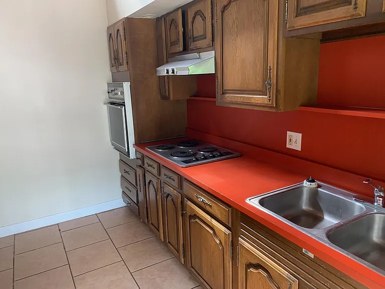 521 South St — Photo 3