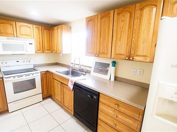 5th image of 4229 Arrow Dr