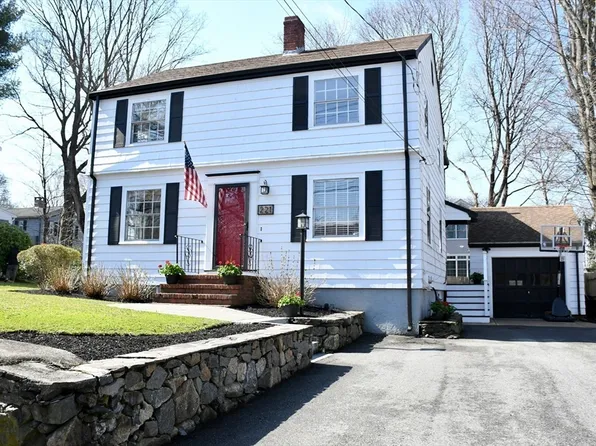 221 Lowell St, Wakefield, MA 01880