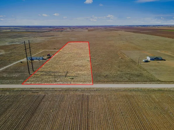 1720 Hawk Rd, Levelland, TX 79336