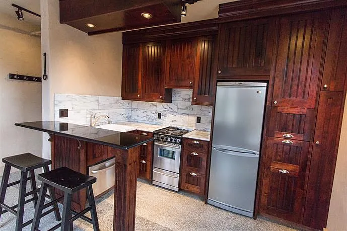 131 S Higgins Ave #7-4 — Photo 6