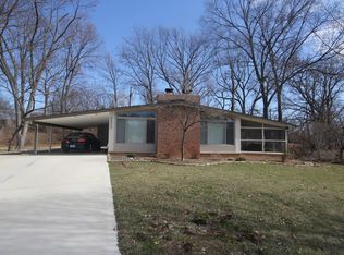 9900 Crestwood Dr, Saint Louis, MO 63126