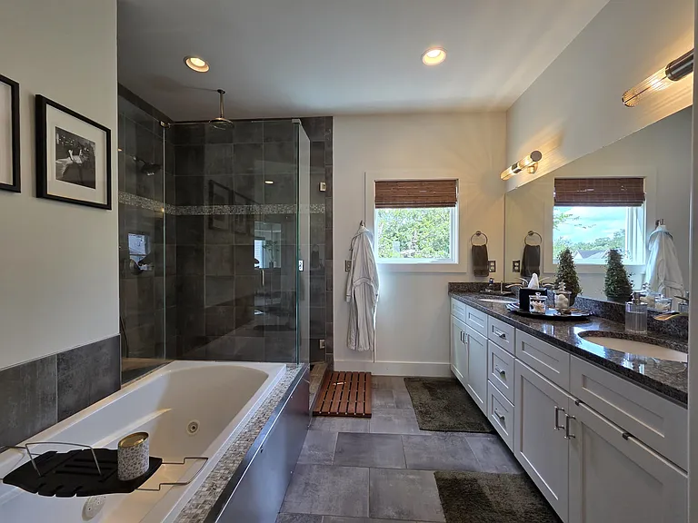 1506 Ward Ave — Photo 25