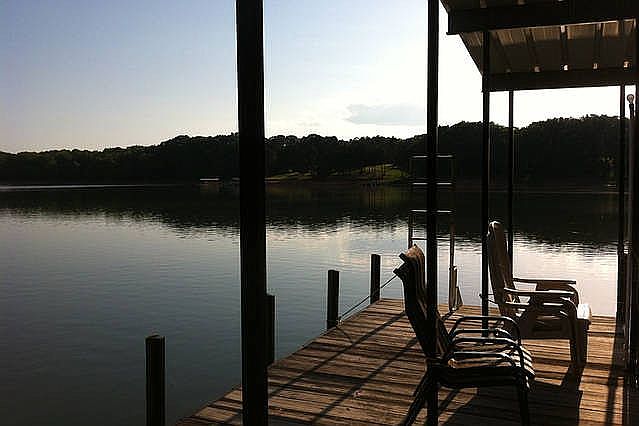 1st image of 4629 Great Oaks Dr