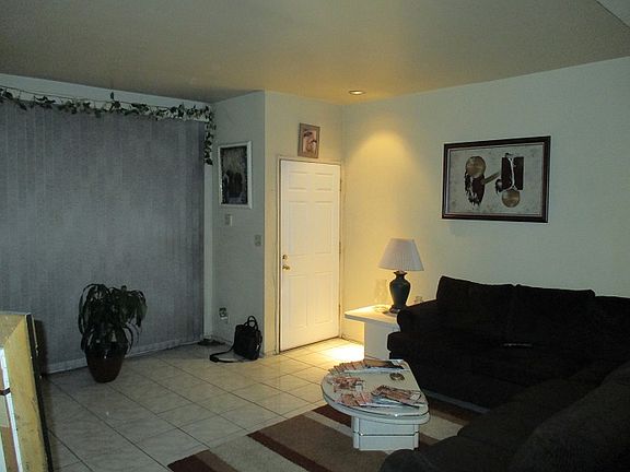 5th image of 417 E Tamarack Ave Unit 47