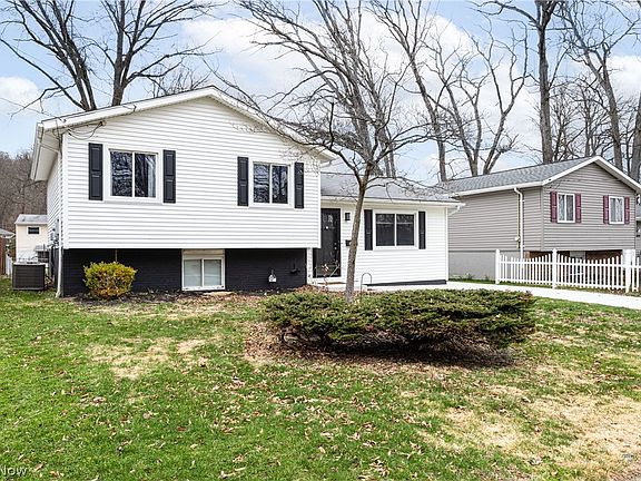 2nd image of 1054 Karen Dr