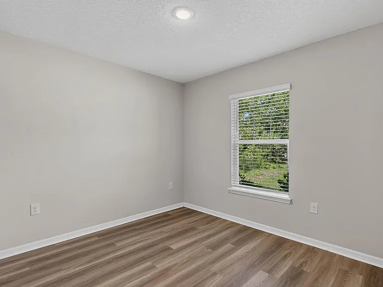 129 Wellwood Laneunit #B — Photo 9