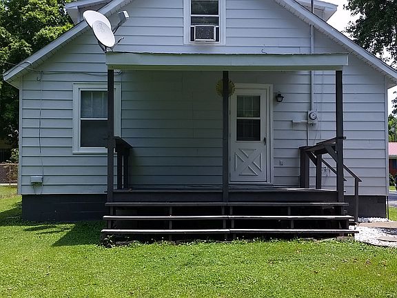 3rd image of 924 N Broad St