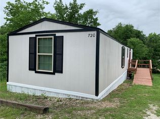 720 E Chestnut St, Denison, TX 75021