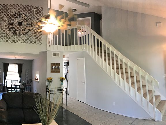 3rd image of 3833 Valencia Grove Ln